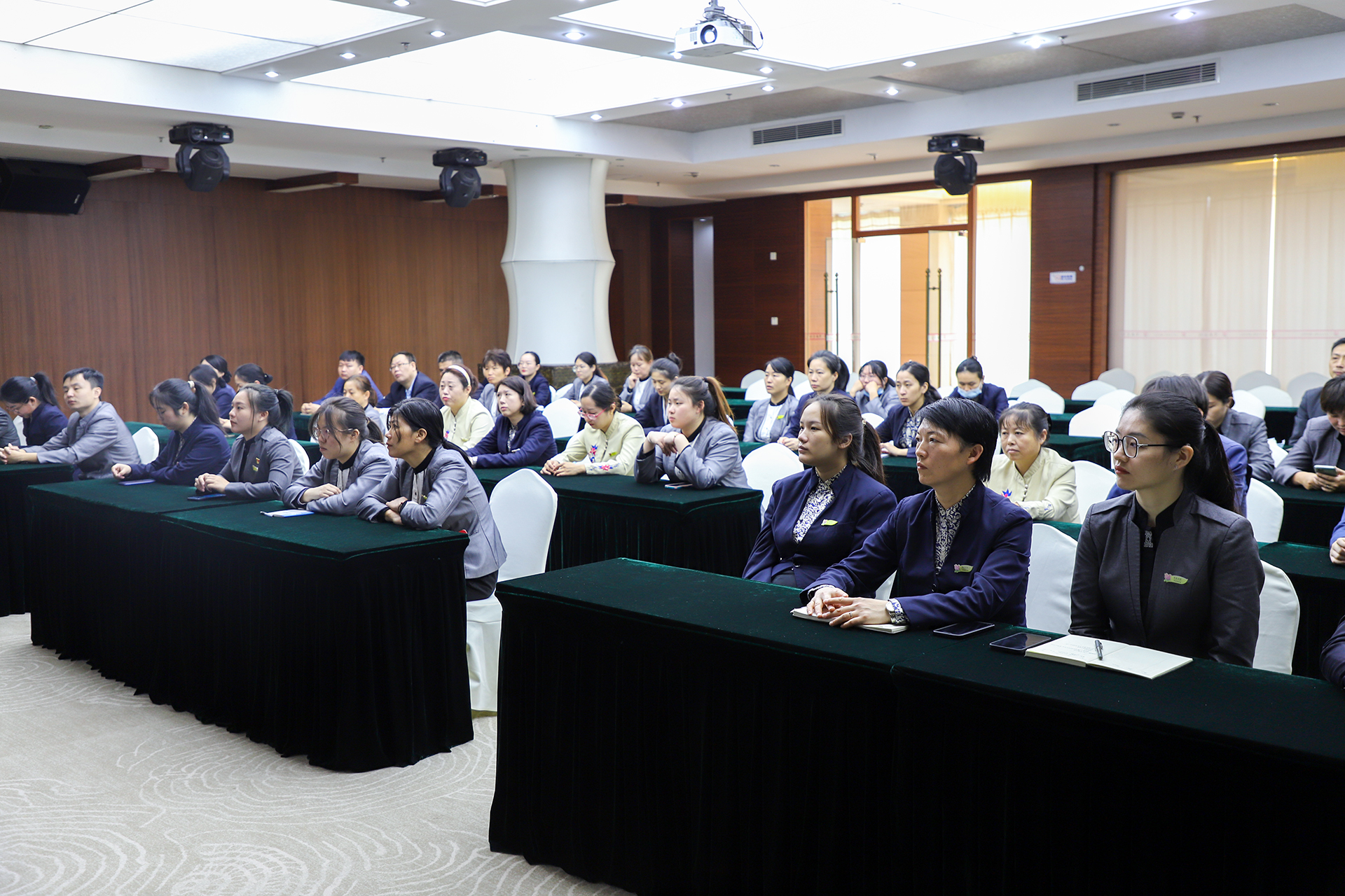 二十大精神基層宣講現(xiàn)場(chǎng).jpg 二十大精神基層宣講現(xiàn)場(chǎng).jpg