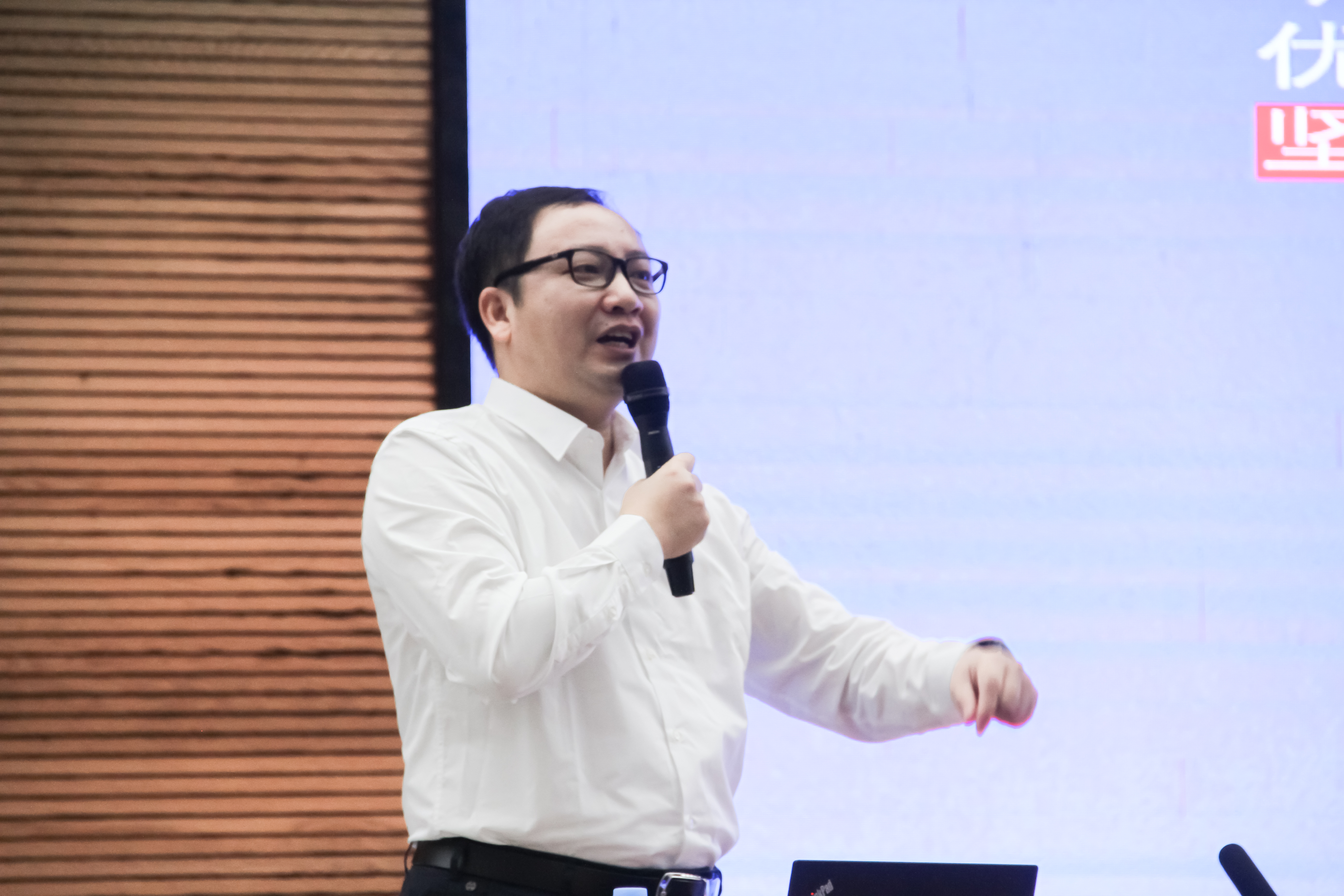 IMG_2553.jpg IMG_2553.jpg