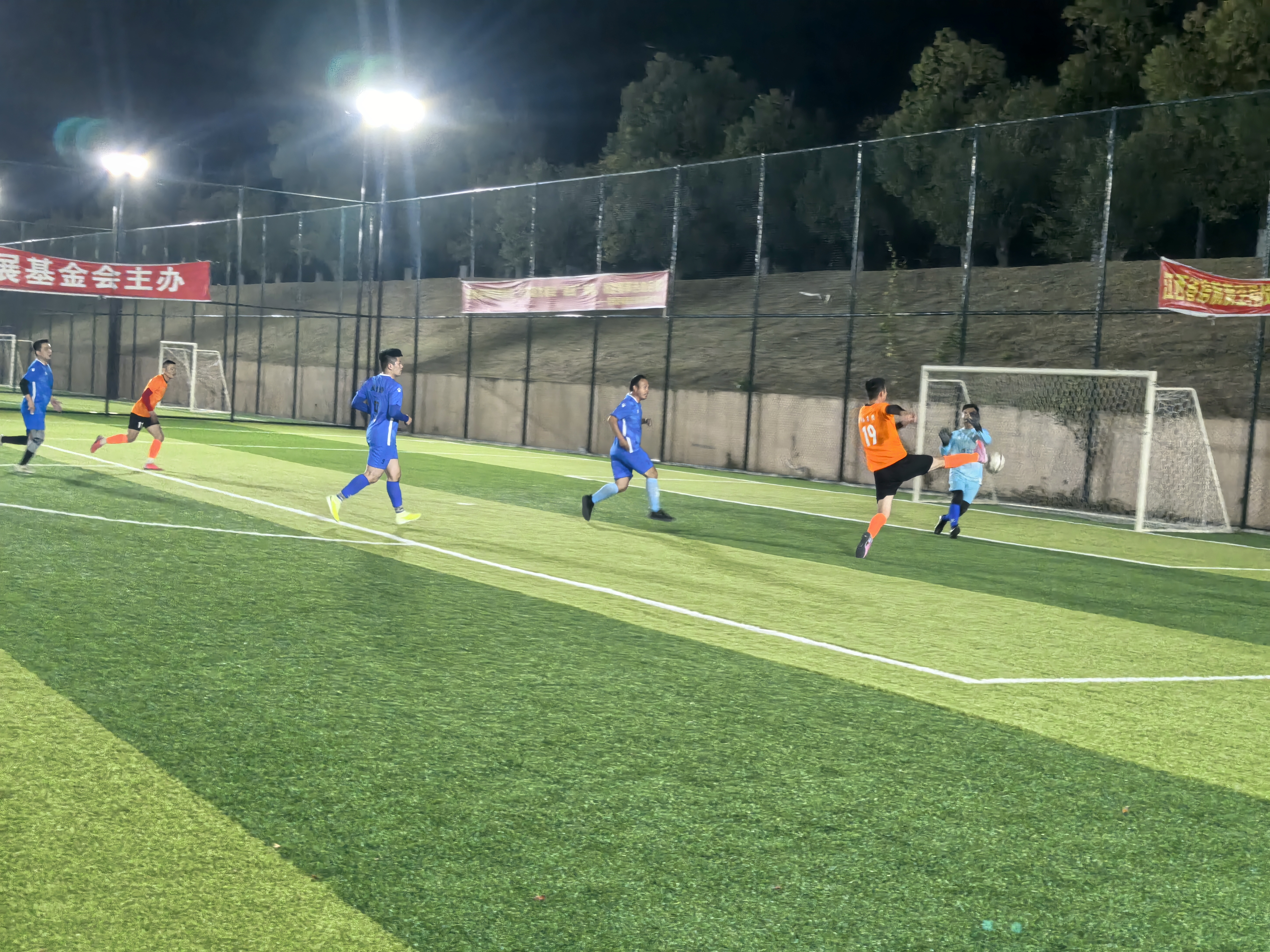 比賽現(xiàn)場02.jpg 比賽現(xiàn)場02.jpg